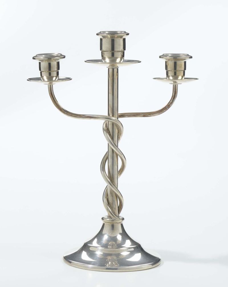 Candelabro a tre luci in argento  - Auction Furnishings from the mansions of the Ercole Marelli heirs and other property - Cambi Casa d'Aste