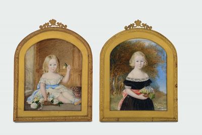 Coppia di Miniature su Avorio con Figure di Bambine, Francia XIX-XX Secolo