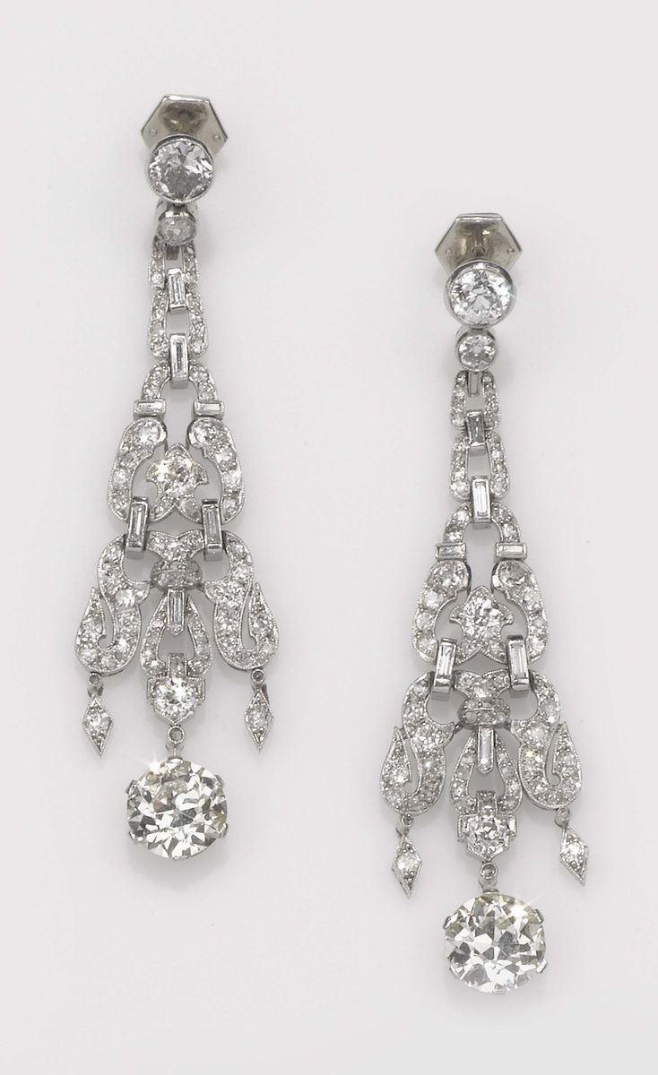 Orecchini pendenti con diamanti di vecchio taglio  - Asta Fine Jewels - II - Cambi Casa d'Aste