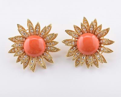 Orecchini con Corallo e Diamanti