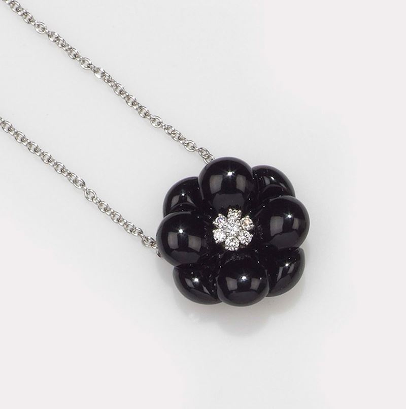 Van Cleef & Arpels. An onix and diamond pendant  - Auction Fine Jewels - II - Cambi Casa d'Aste