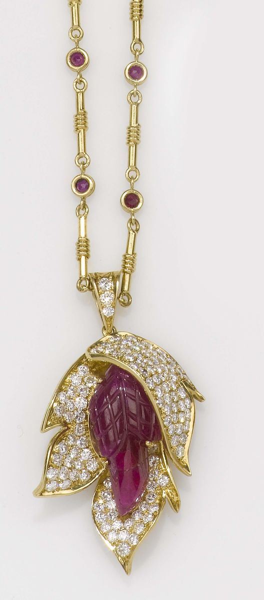 A carved ruby and diamond necklace  - Auction Fine Jewels - II - Cambi Casa d'Aste