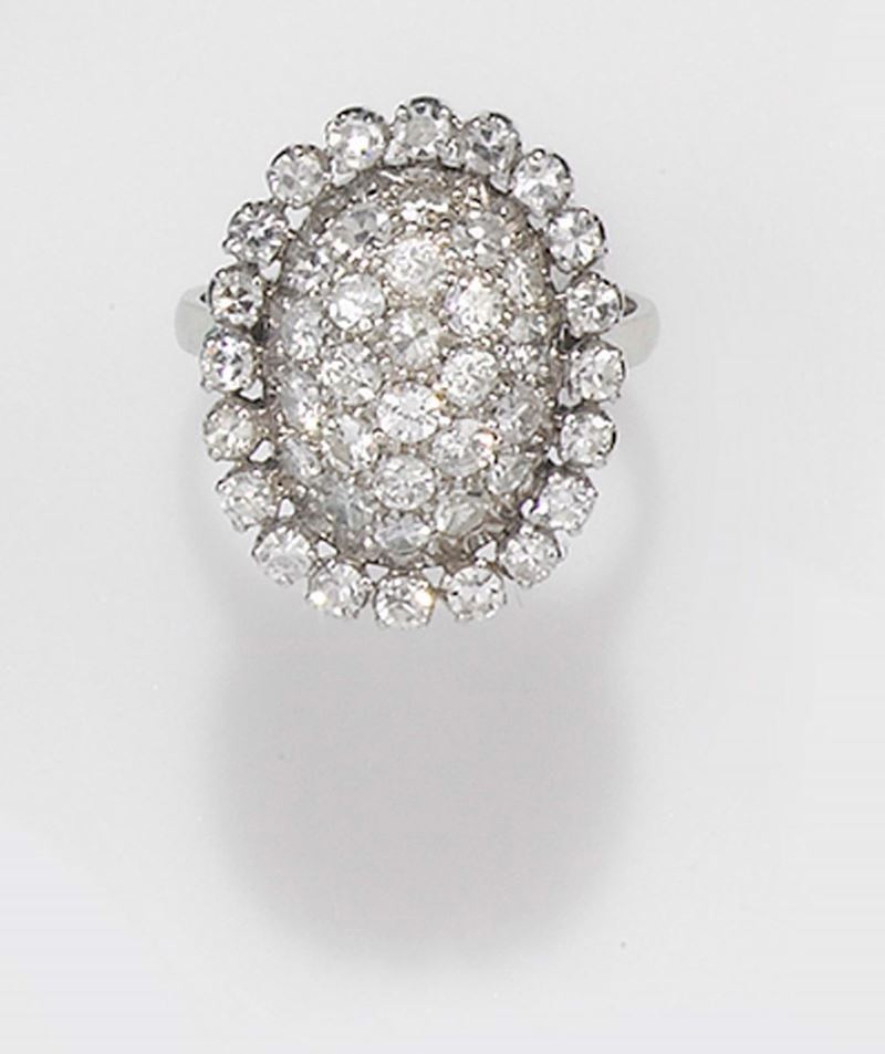 Anello con pavé di diamanti e un giro di diamanti a contorno  - Asta Fine Jewels - II - Cambi Casa d'Aste