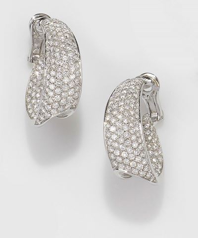 Orecchini con Pavé di Diamanti