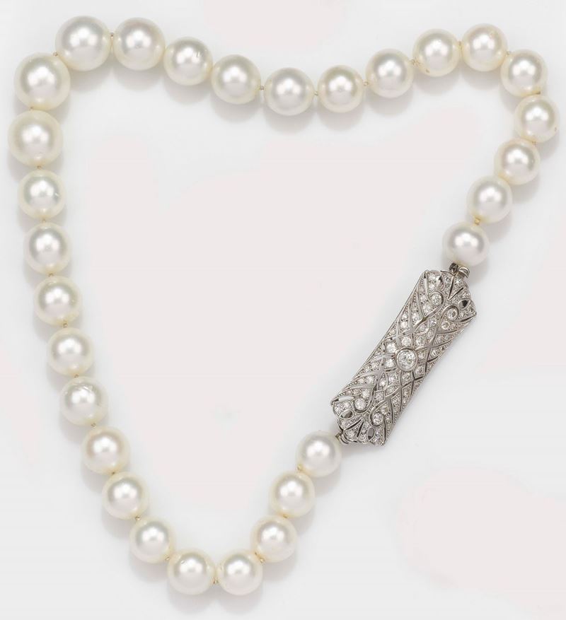 Girocollo con perle Australia e fermezza con diamanti  - Asta Fine Jewels - II - Cambi Casa d'Aste