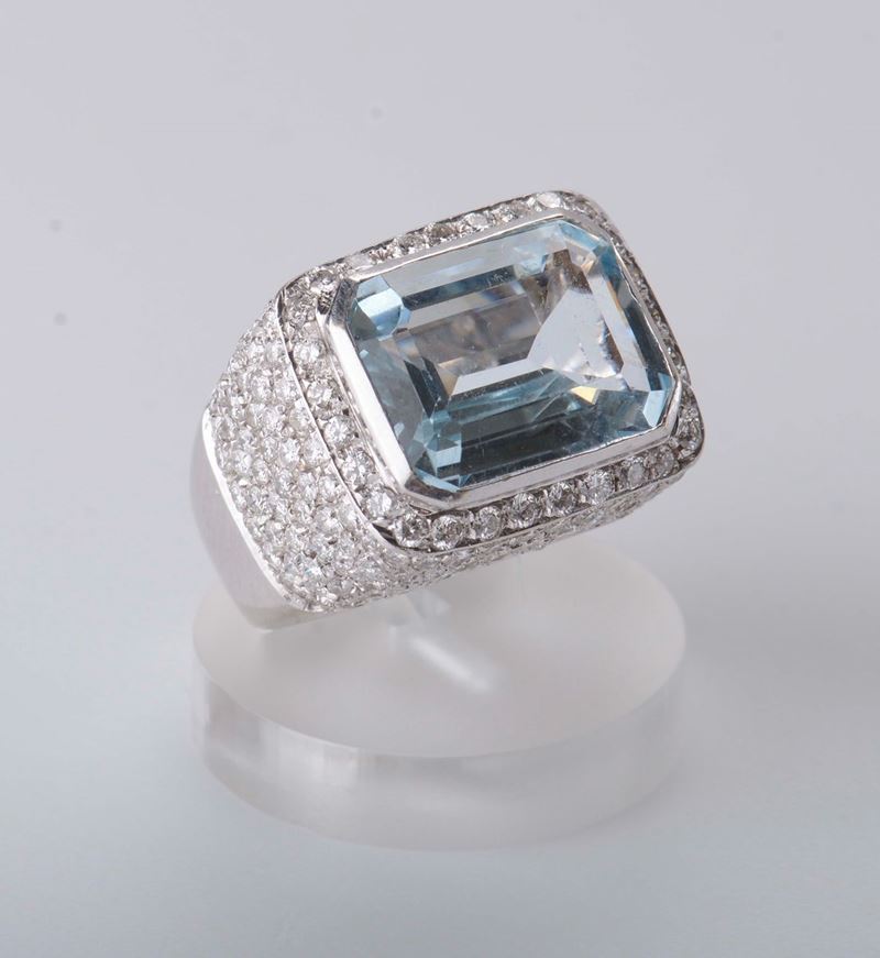 Anello con acquamarina e pavé di diamanti  - Asta Fine Jewels - II - Cambi Casa d'Aste
