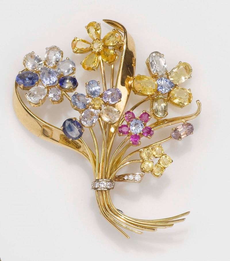 A multicolor corundum and diamond brooch  - Auction Fine Jewels - II - Cambi Casa d'Aste