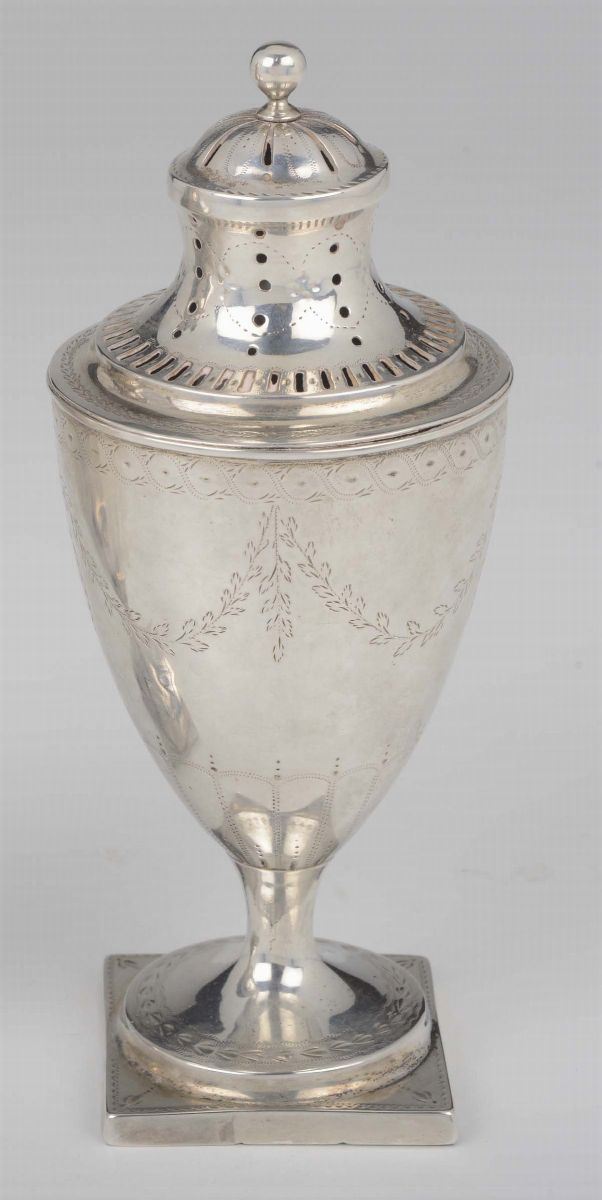 Spargizucchero in argento sbalzato, traforato e inciso, argentiere Bendix Christensen (?), Copenaghen 1797  - Asta Argenti - Cambi Casa d'Aste