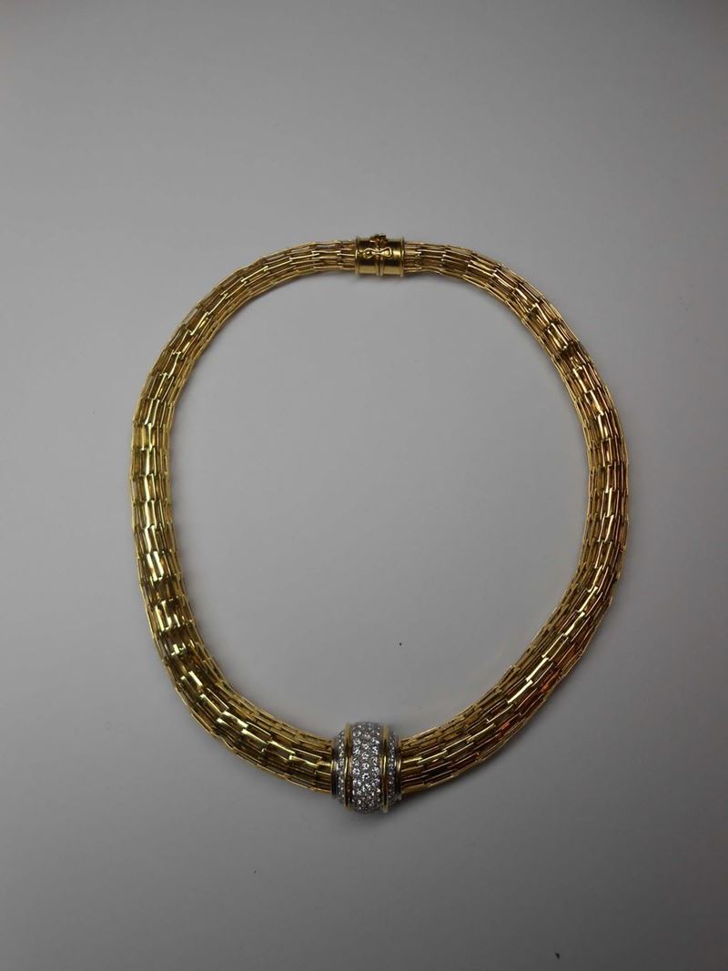 A diamond and gold necklace  - Auction Fine Jewels - II - Cambi Casa d'Aste