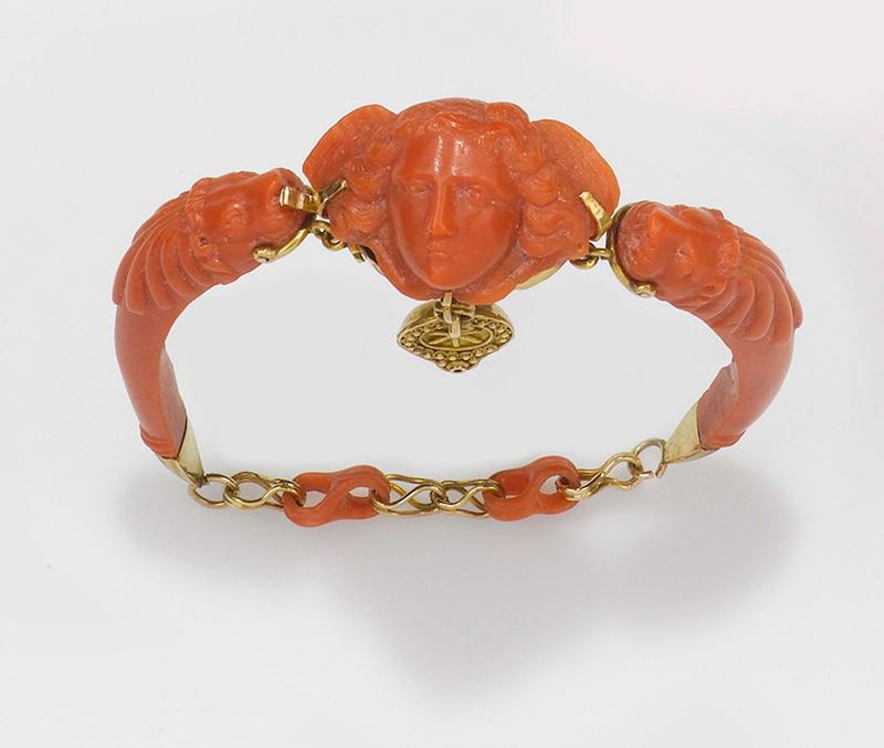 A coral bangle  - Auction Fine Jewels - II - Cambi Casa d'Aste