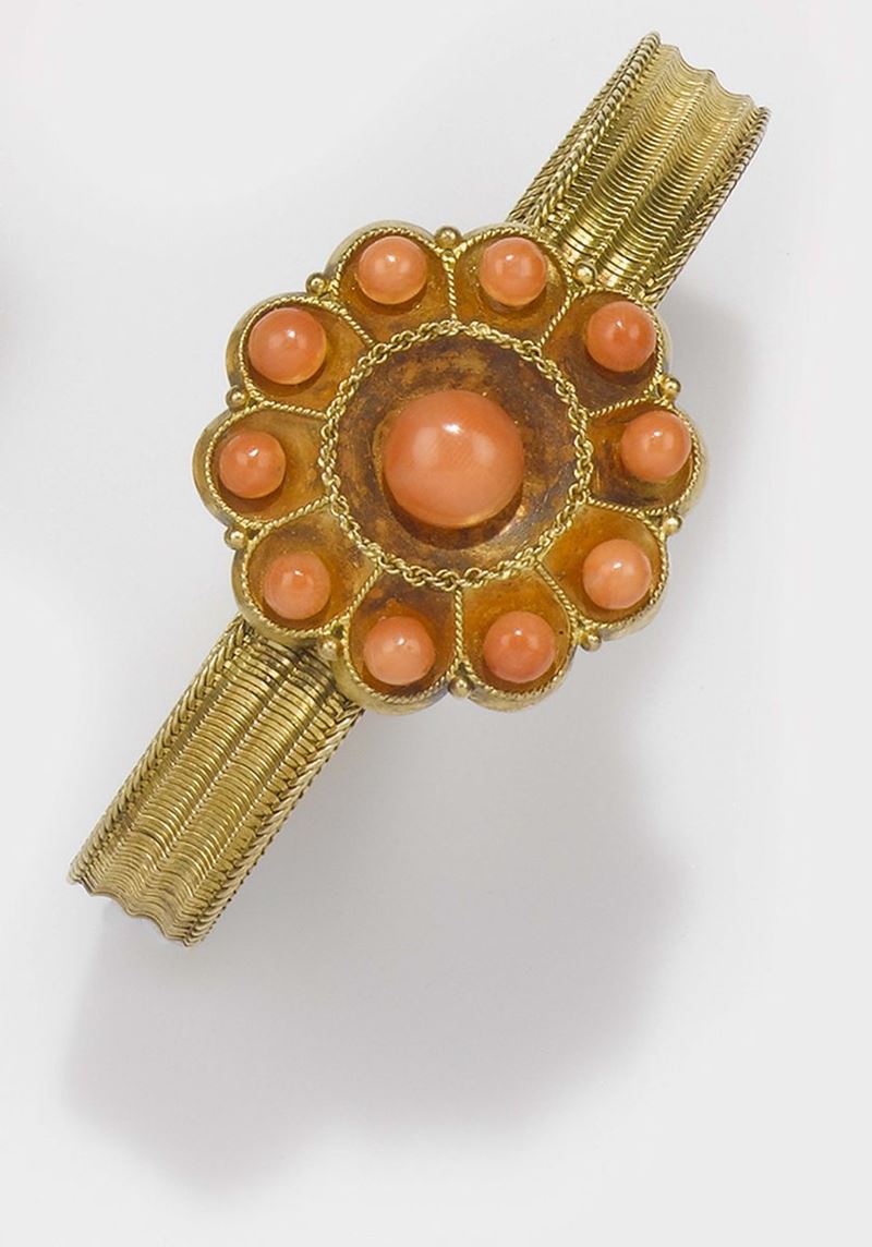 A 19th century coral and gold bangle  - Auction Jewels - II - Cambi Casa d'Aste