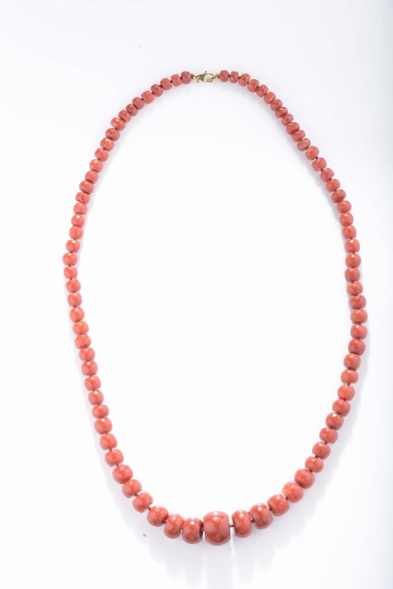 A coral necklace  - Auction Fine Jewels - II - Cambi Casa d'Aste