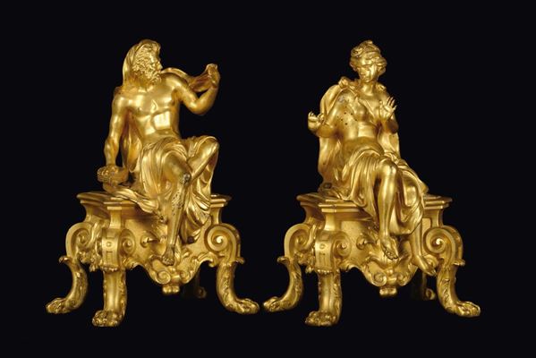 Coppia di alari in bronzo dorato, Francia, primo quarto del XVIII secolo