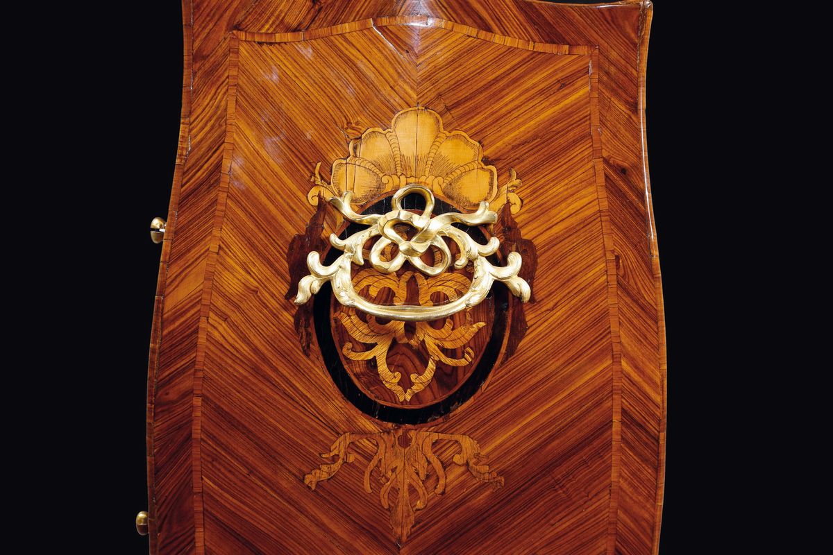 Comodino di Forma Luigi XV Lastronato in Violetto ed Intarsiato in Legni Vari, Genova, 1770-75 Ci...