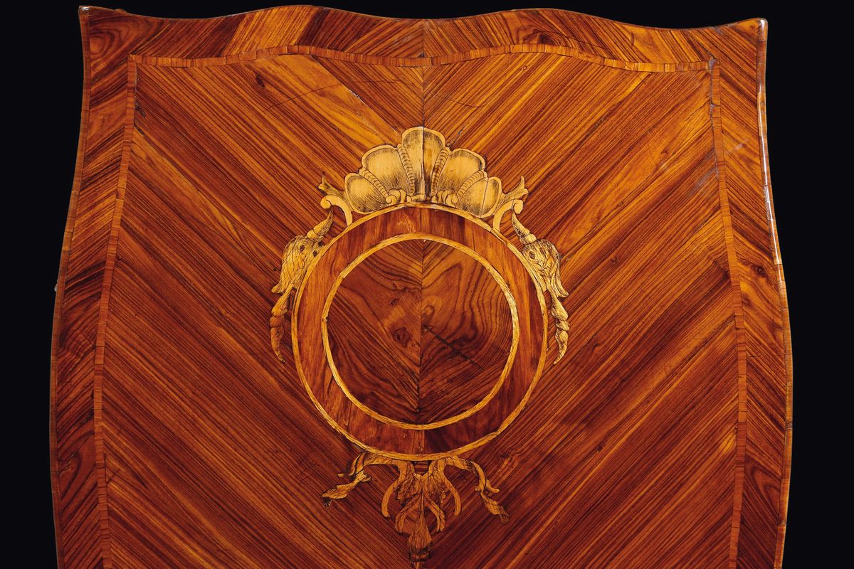 Comodino di Forma Luigi XV Lastronato in Violetto ed Intarsiato in Legni Vari, Genova, 1770-75 Ci...