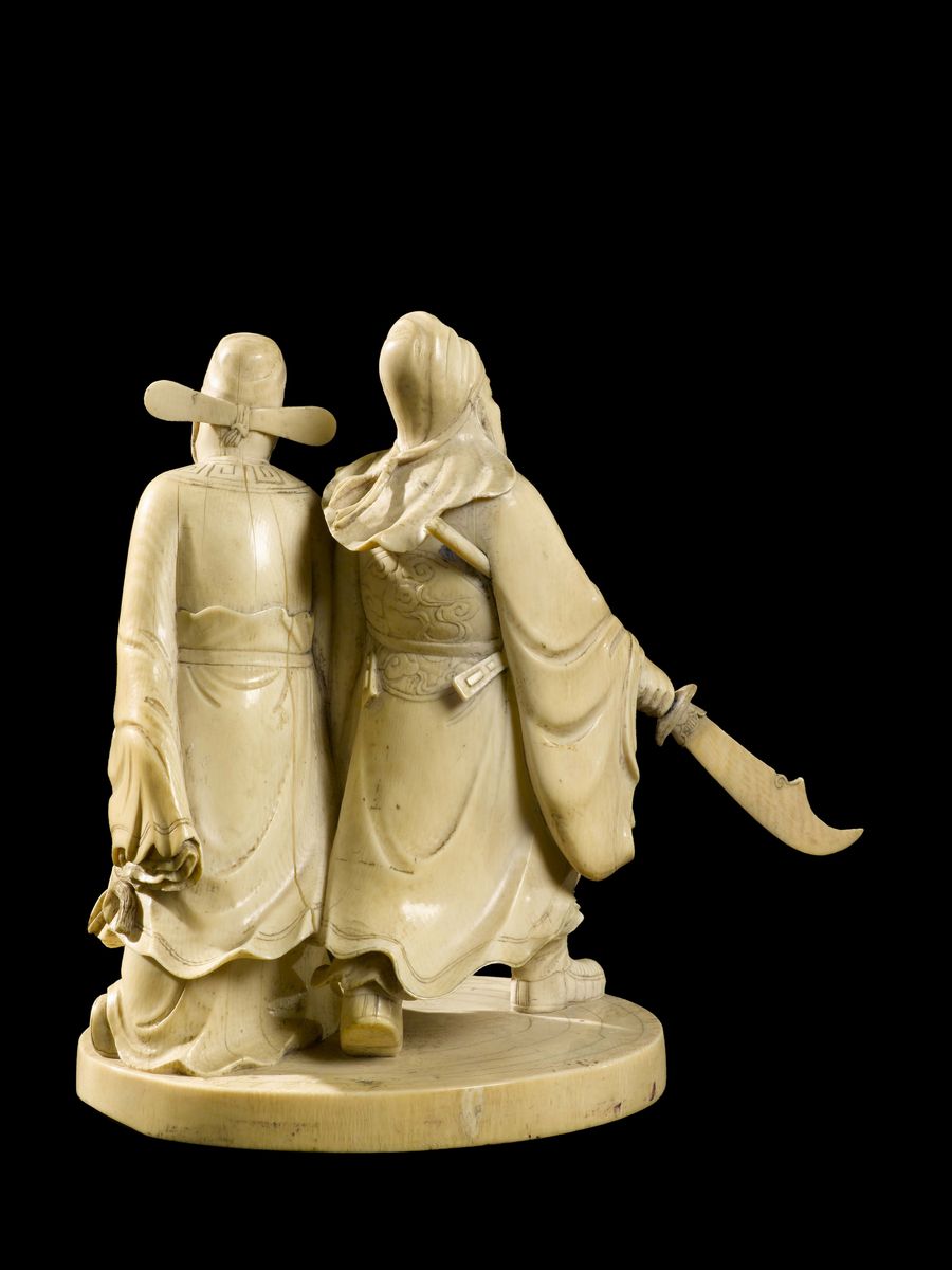Scultura in Avorio Raffigurante Due Guerrieri, Cina, Dinastia Qing, Fine XIX Secolo