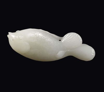 Pesce Scolpito in Giada Bianca, Cina, Dinastia Qing, XIX Secolo