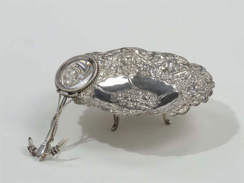 Lente con manico a forma di ancora, Italia XX secolo  - Auction Modern and Contemporary Silvers - Cambi Casa d'Aste