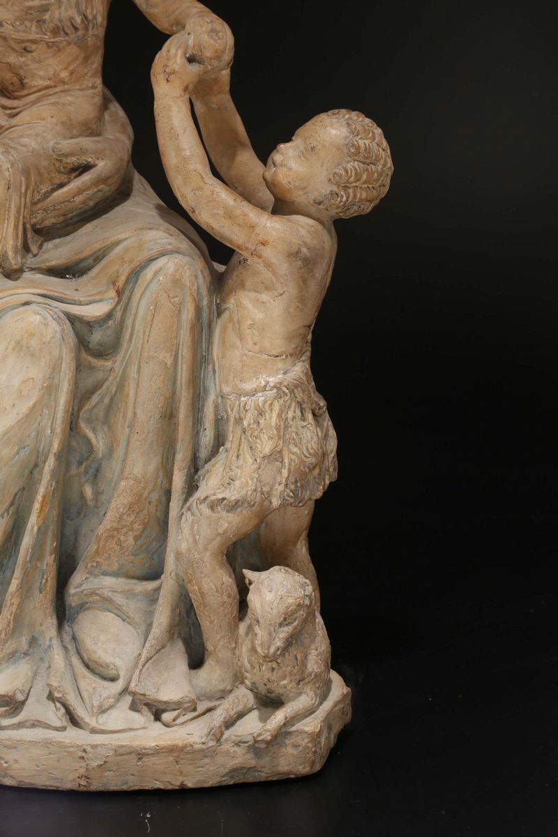 Gruppo in Terracotta Raffigurante Madonna con Bambino e San Giovannino, Plasticatore Italiano nei...