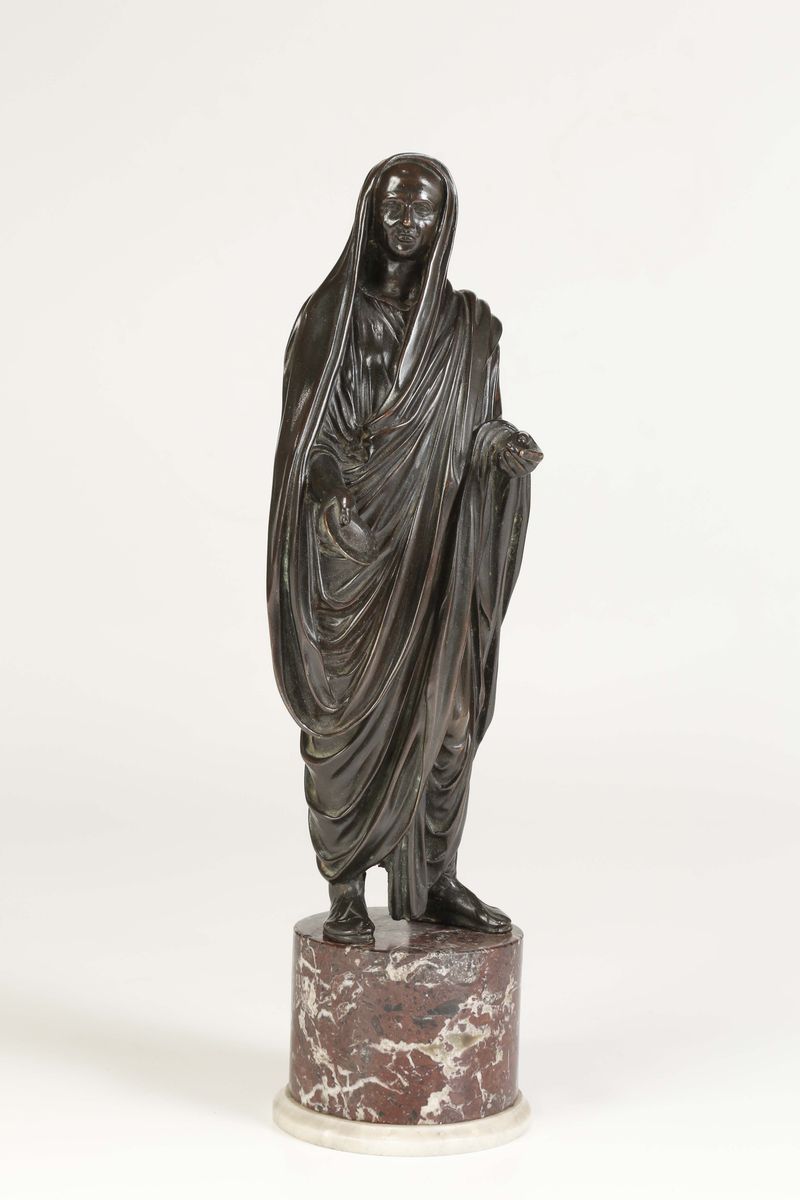 Scultura in Bronzo Fuso e Cesellato Raffigurante Pontifex Maximus Poggiante su Base in Marmi Colo...