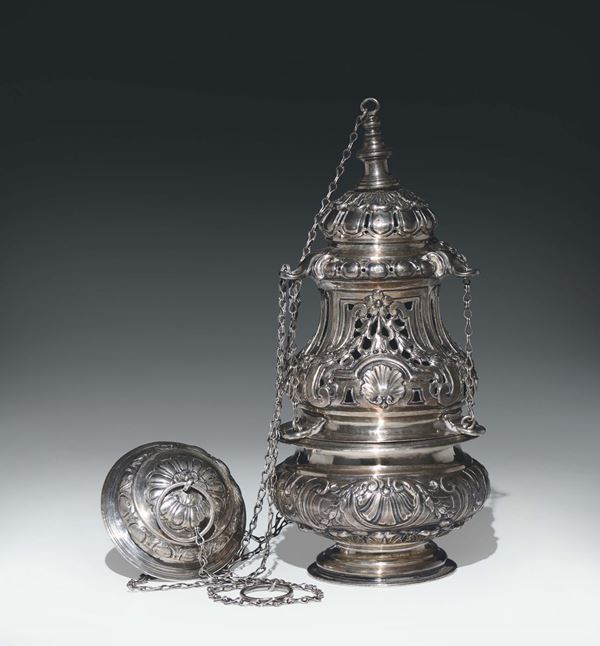 Turibolo in argento fuso, sbalzato e cesellato. Roma secondo quarto del XVIII secolo. Argentiere Bartolomeo Baroni (1729-1787)