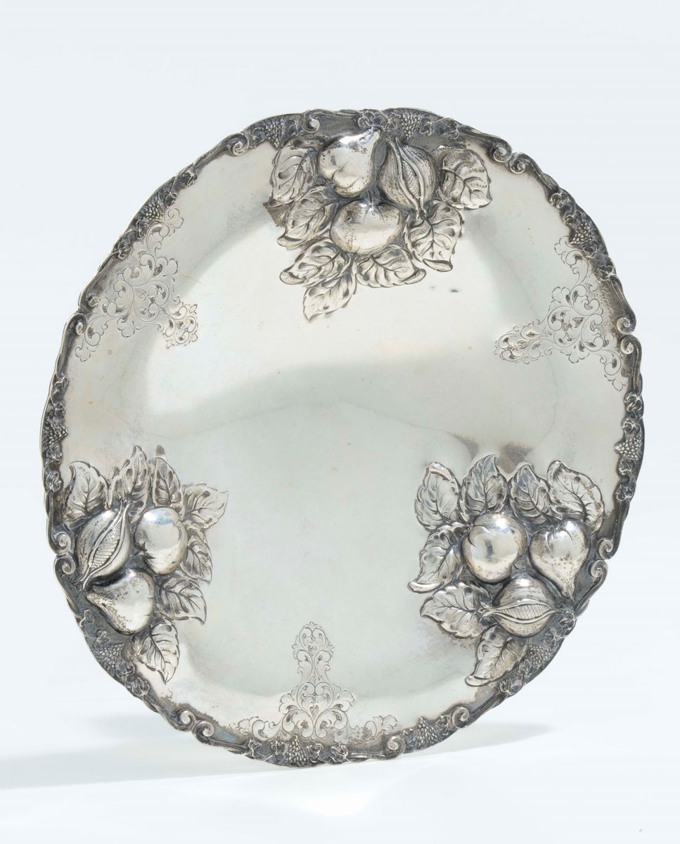 Alzata in Argento Sbalzato