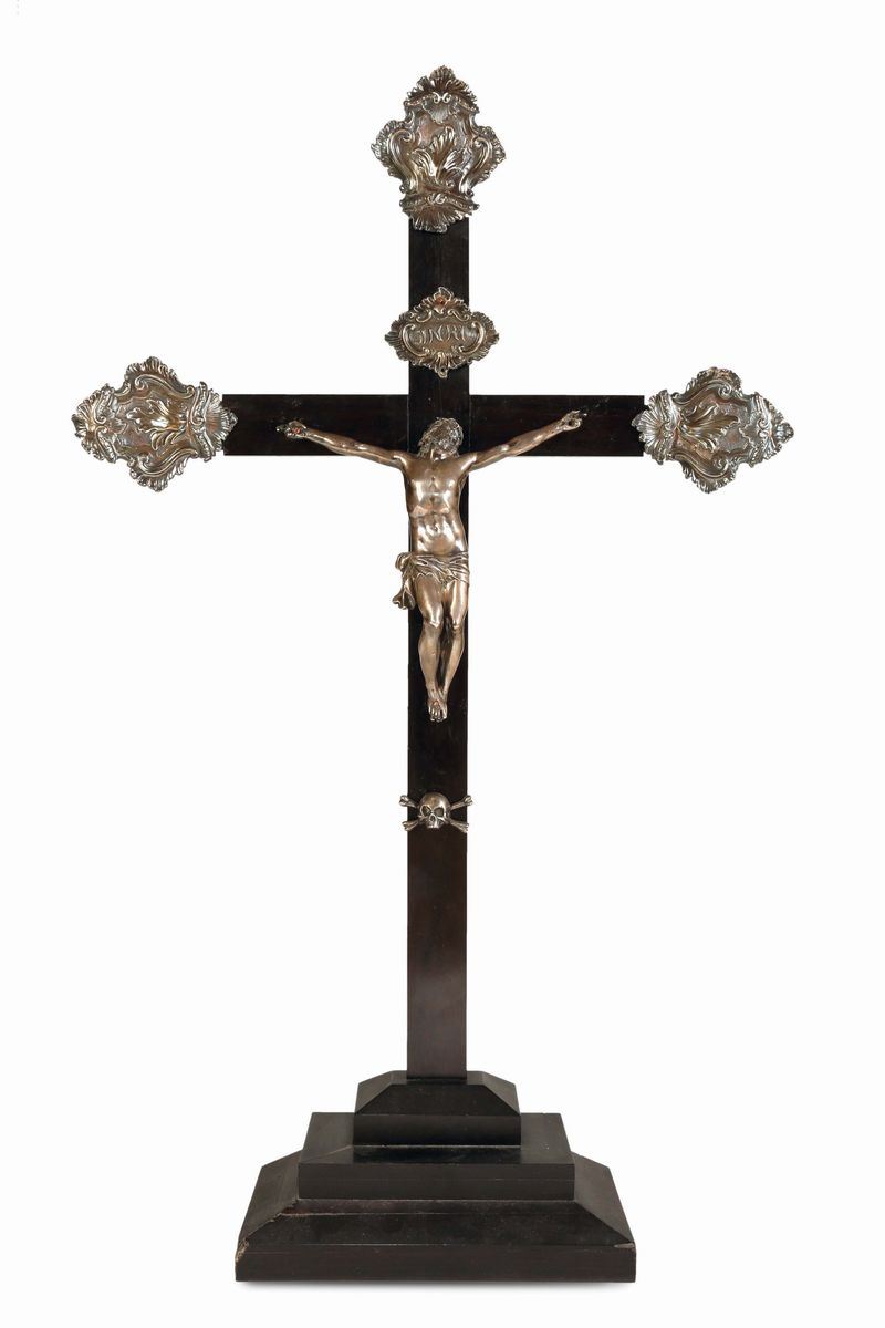 A silver crucifix with Christ on ebony and embossed silver cross, Torretta mark for the year 1770  - Auction Mario Panzano, Antique Dealer in Genoa - Cambi Casa d'Aste
