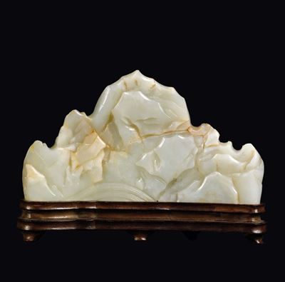 Posapennelli in Giada Bianca e Russet a Forma di Montagna, Cina, Dinastia Qing, Epoca Qianlong (1...
