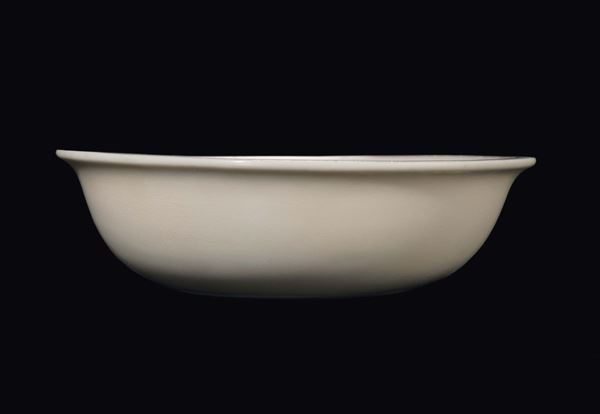 A Blanc de Chine Dehua porcelain bowl with an inscription, China, Qing Dynasty, Kangxi Period (1662-1722)