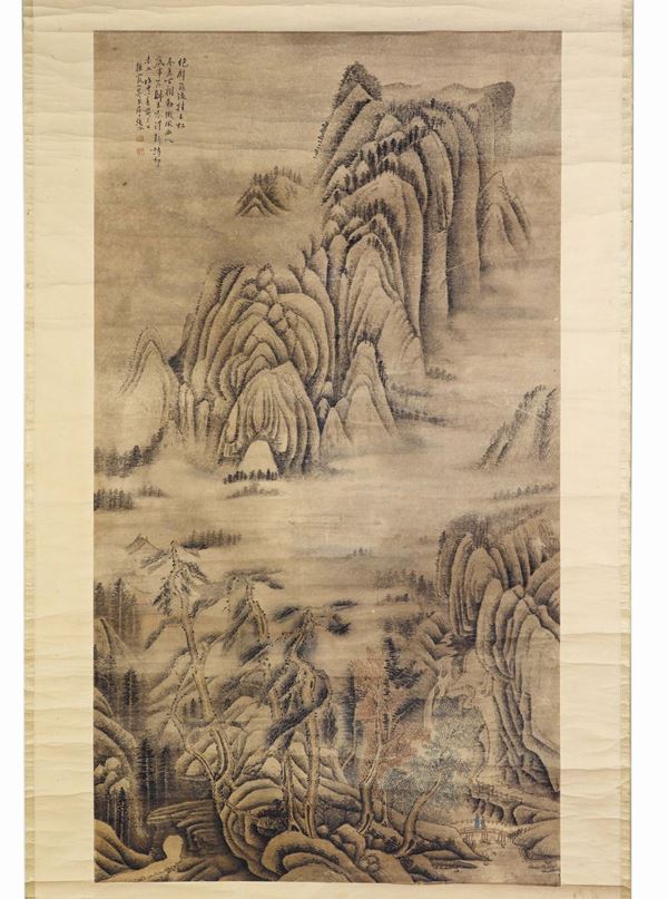 Dipinto su carta raffigurante montagna che domina una vallata dove si intravedono delle abitazioni e in primo piano un piccolo ponte con due personaggi, iscrizione in alto a sinistra, Cina, Dinastia Qing, XIX secolo