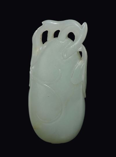 Piccola Giada Bianca Scolpita a Guisa di Frutto, Cina, Dinastia Qing, XIX Secolo