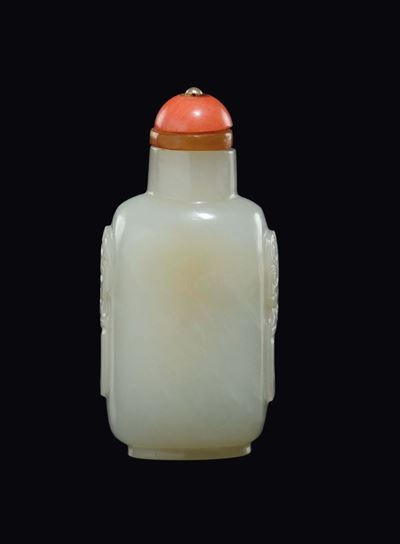 Snuff Bottle in Giada Bianca con Piccoli Manici, Cina, Dinastia Qing, XVIII Secolo