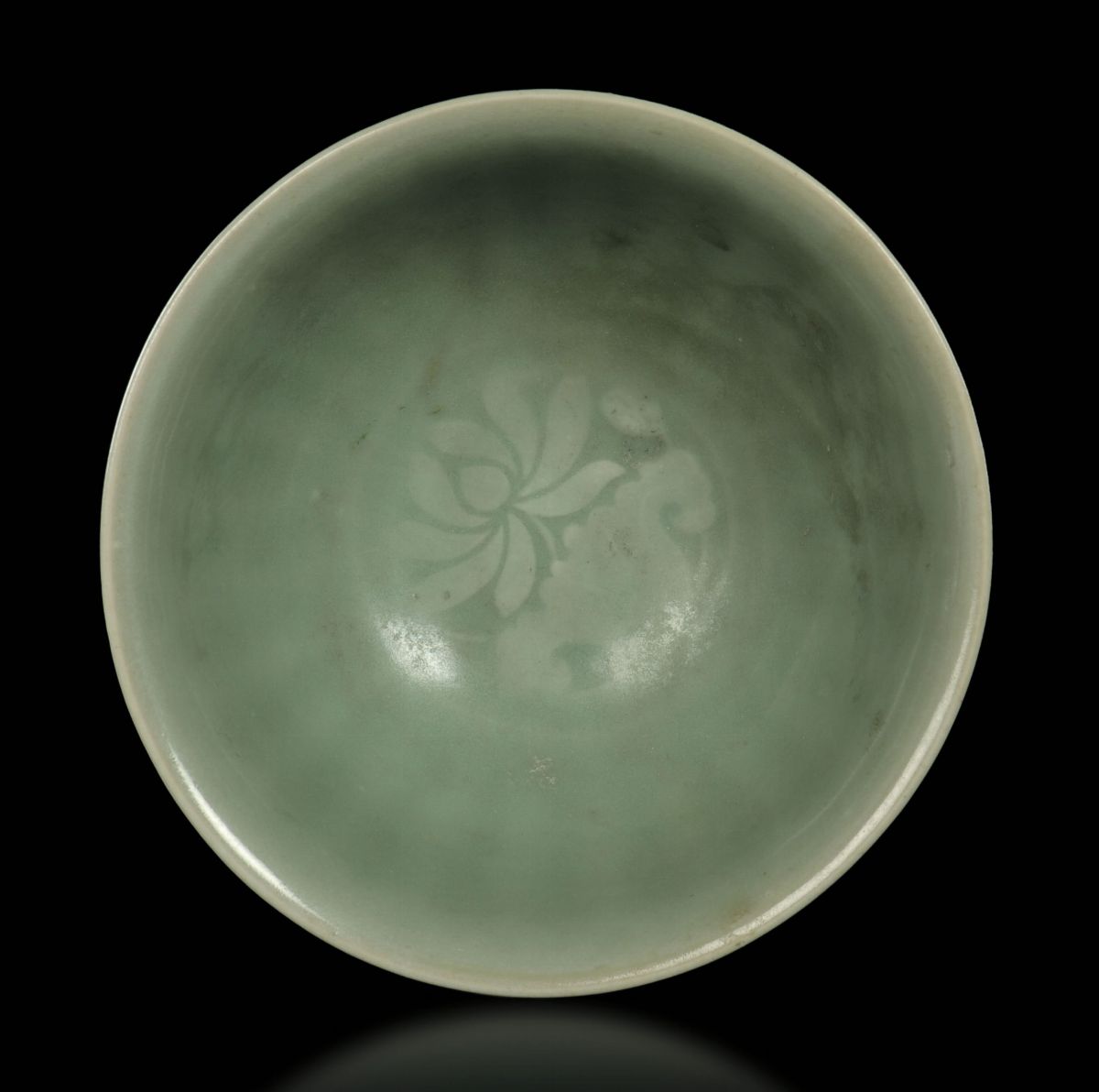 Ciotola in Porcellana Longquan Celadon, Cina, Dinastia Yuan, XIV Secolo