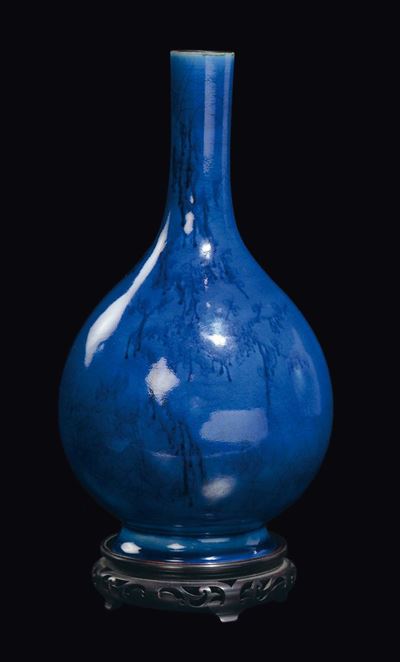 Vaso a Bottiglia in Porcellana Monocroma Blu, Cina, Dinastia Qing, XIX Secolo