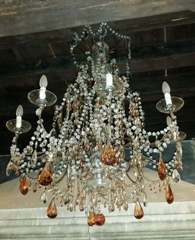 Lampadario a Otto Luci in Legno e Cristalli, XIX Secolo