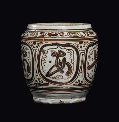 Giara in Grès a Smalti Marroni con Decoro Arcaico, Cina, Dinastia Song/yuan, XIV Secolo