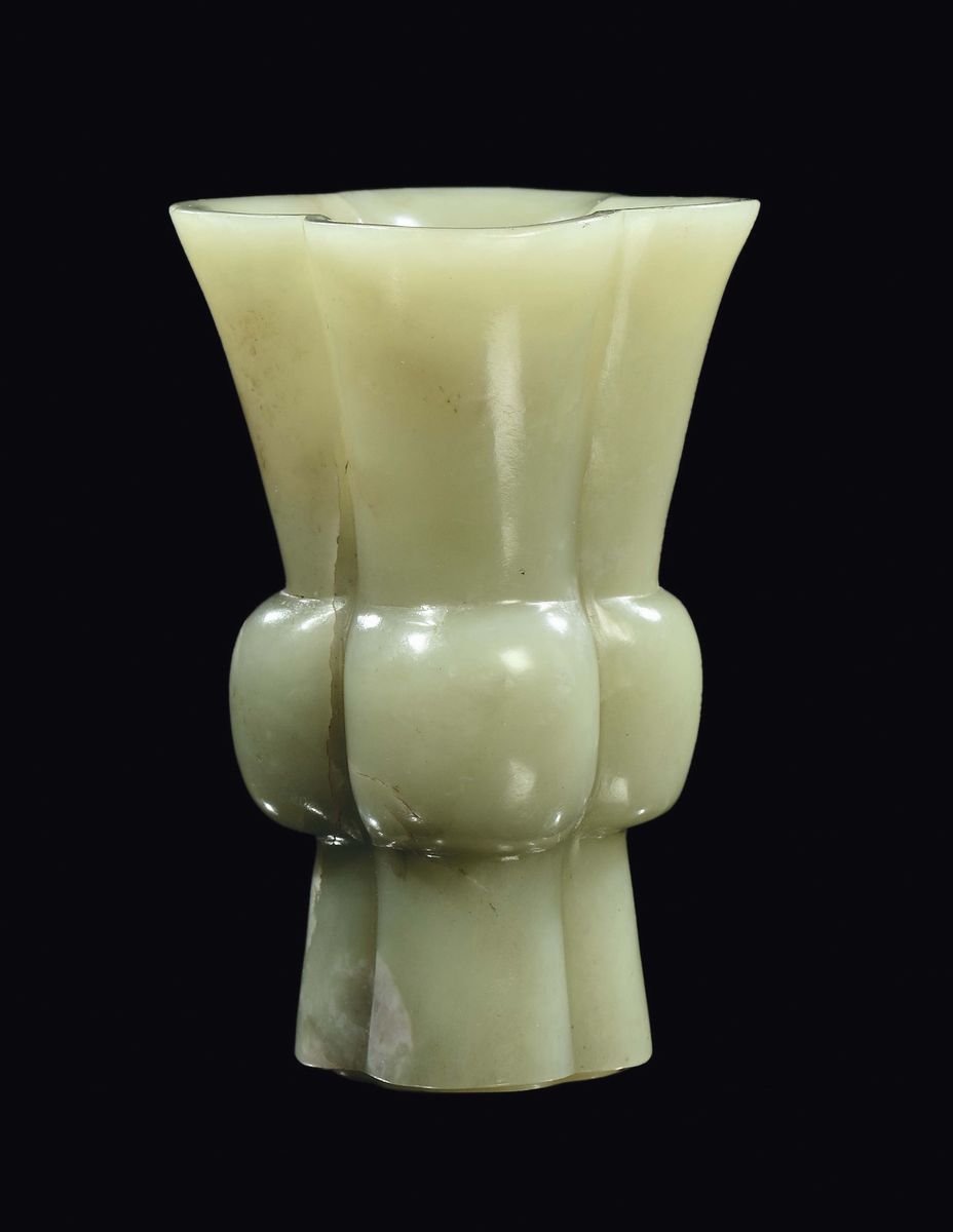 Vasetto in Giada Gialla, Cina, Dinastia Qing, Epoca Qianlong (1736-1795)