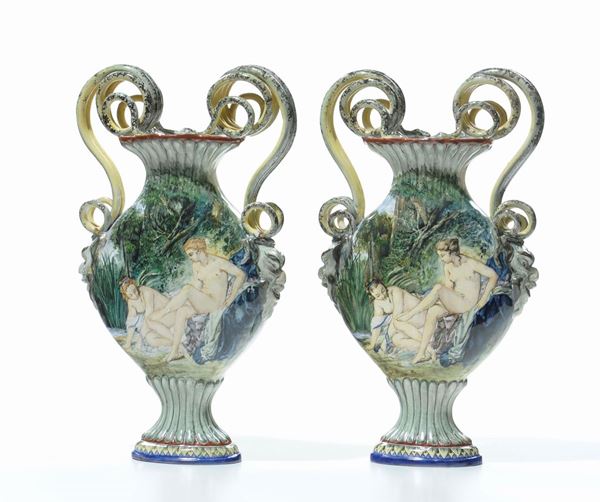 Coppia di vasi biansati in ceramica, Faenza XX secolo