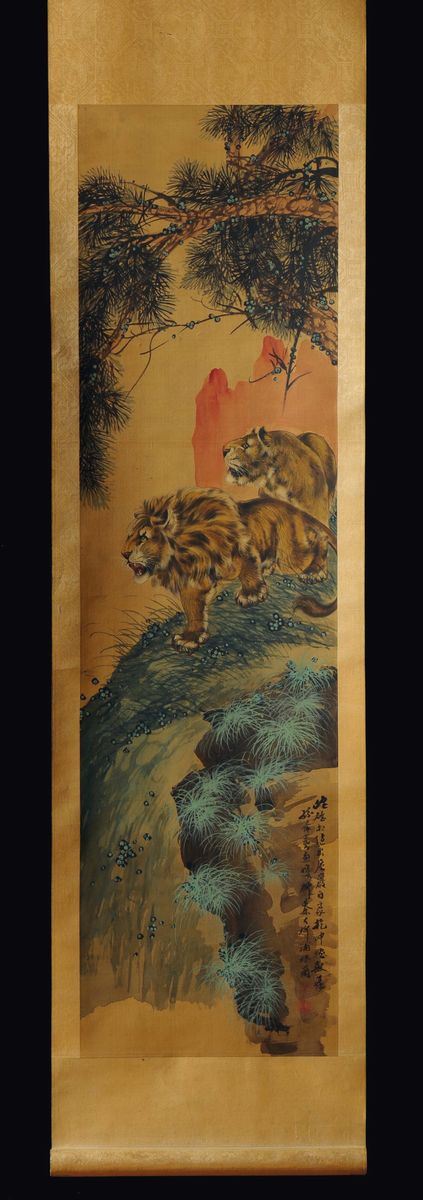 Dipinto su carta raffigurante leoni sul crinale con iscrizione, Cina, XX secolo  - Asta Fine Chinese Works of Art - Cambi Casa d'Aste