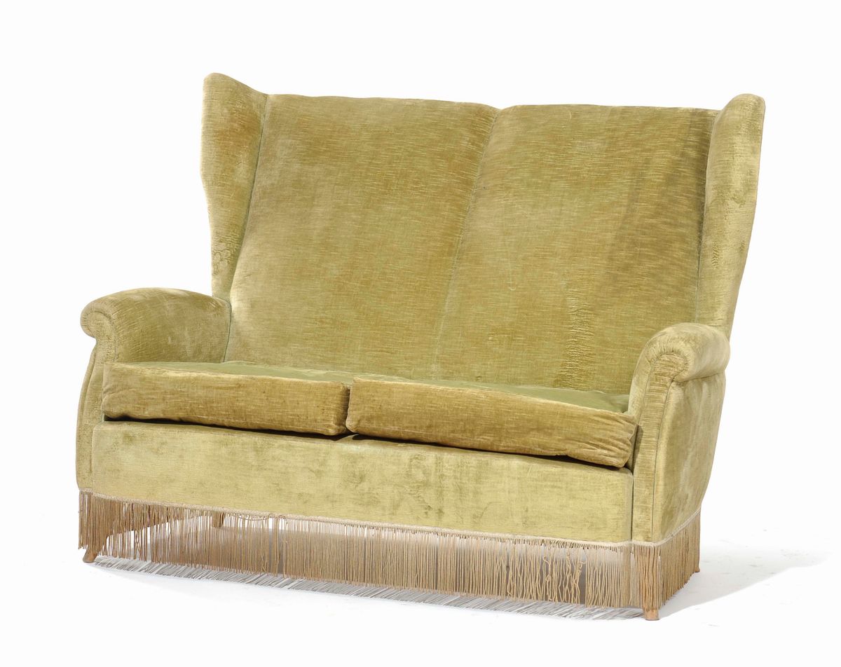 Salotto Composto da Divano e Coppia di Poltrone in Legno con Rivestimenti in Velluto. Prod. Itali...