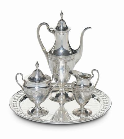 Servizio da Caffè in Argento 925. Tiffany & Co con Punzone Risalente al Periodo di Produzione 191...
