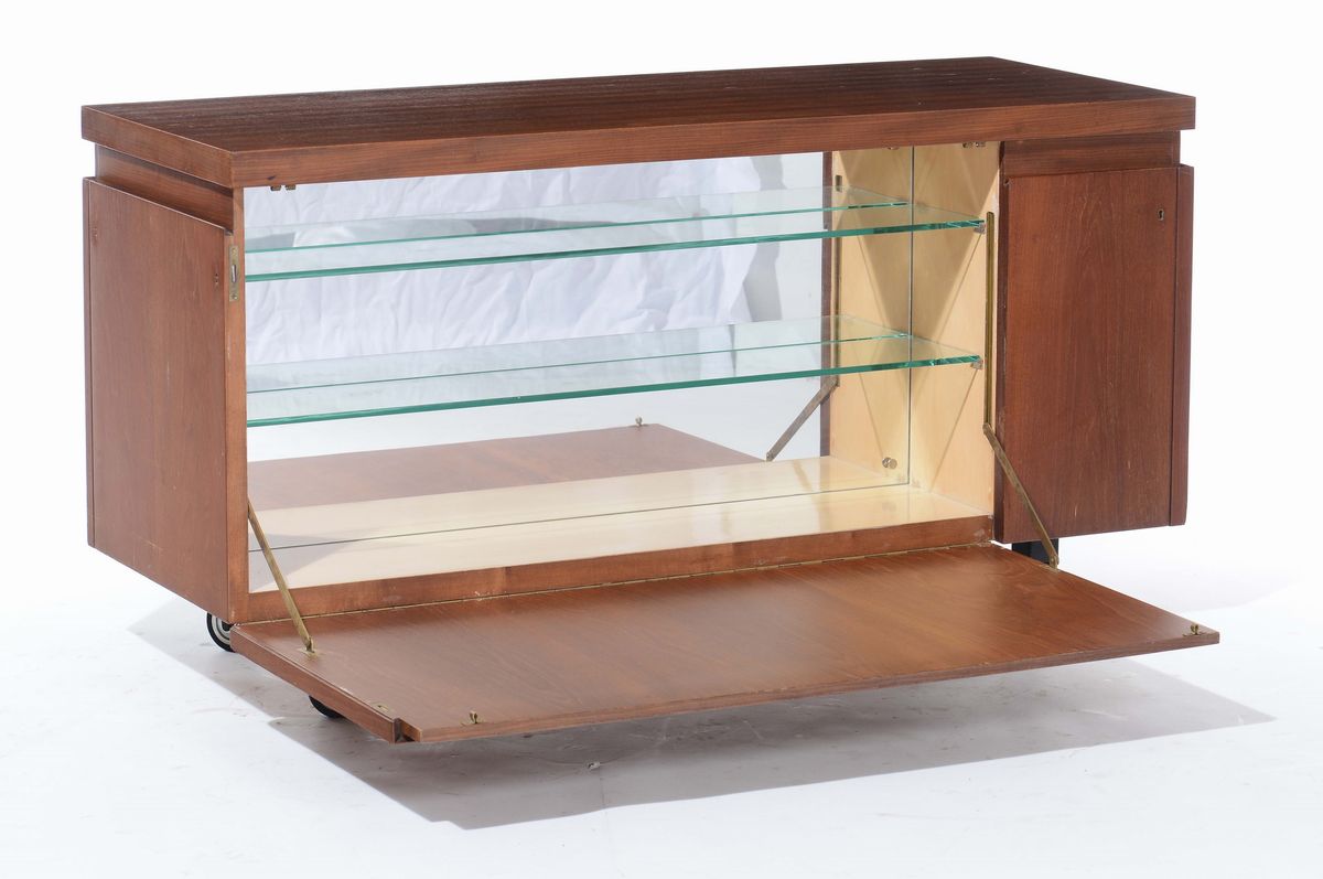 Mobile Bar in Teak con Interni in Vetro e Vetro Specchiato. Prod. Italia, 1960 Ca.