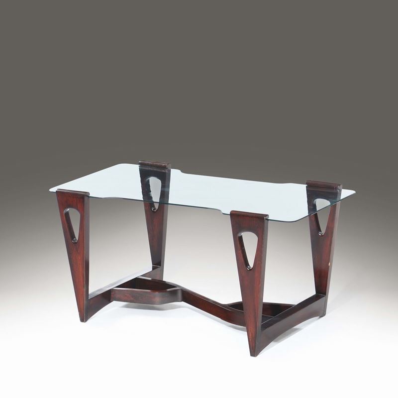Tavolo basso in legno ebanizzato con piano in vetro. Prod. Italia, 1940  - Auction Design - II - Cambi Casa d'Aste