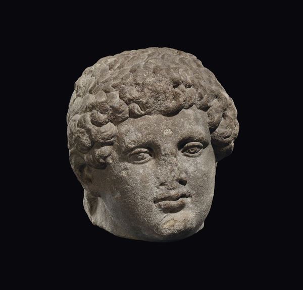 Testina maschile in marmo scolpito, XVII secolo