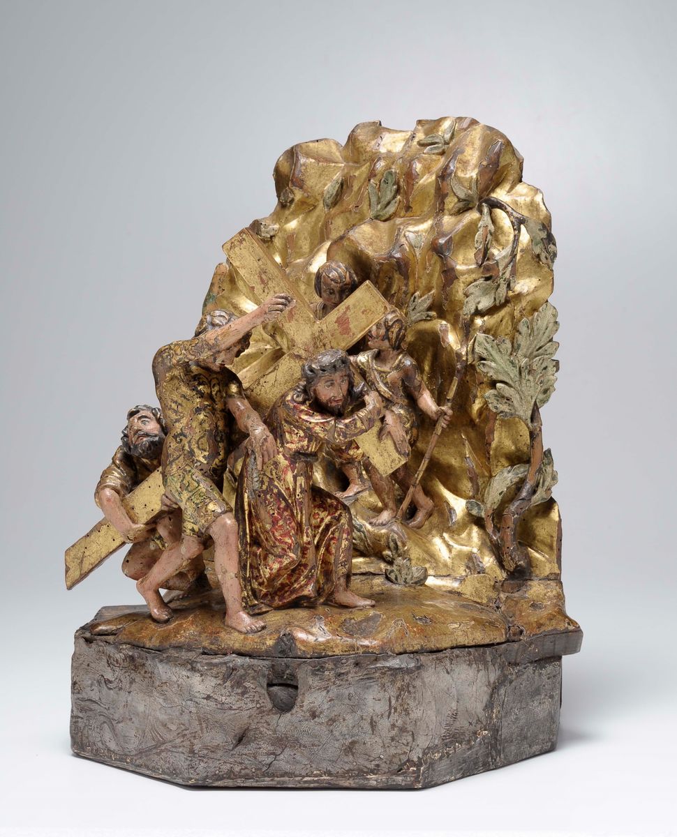 Gruppo Scultoreo in Legno Policromo e Dorato Raffigurante Cristo al Calvario. Bottega Lombarda de...