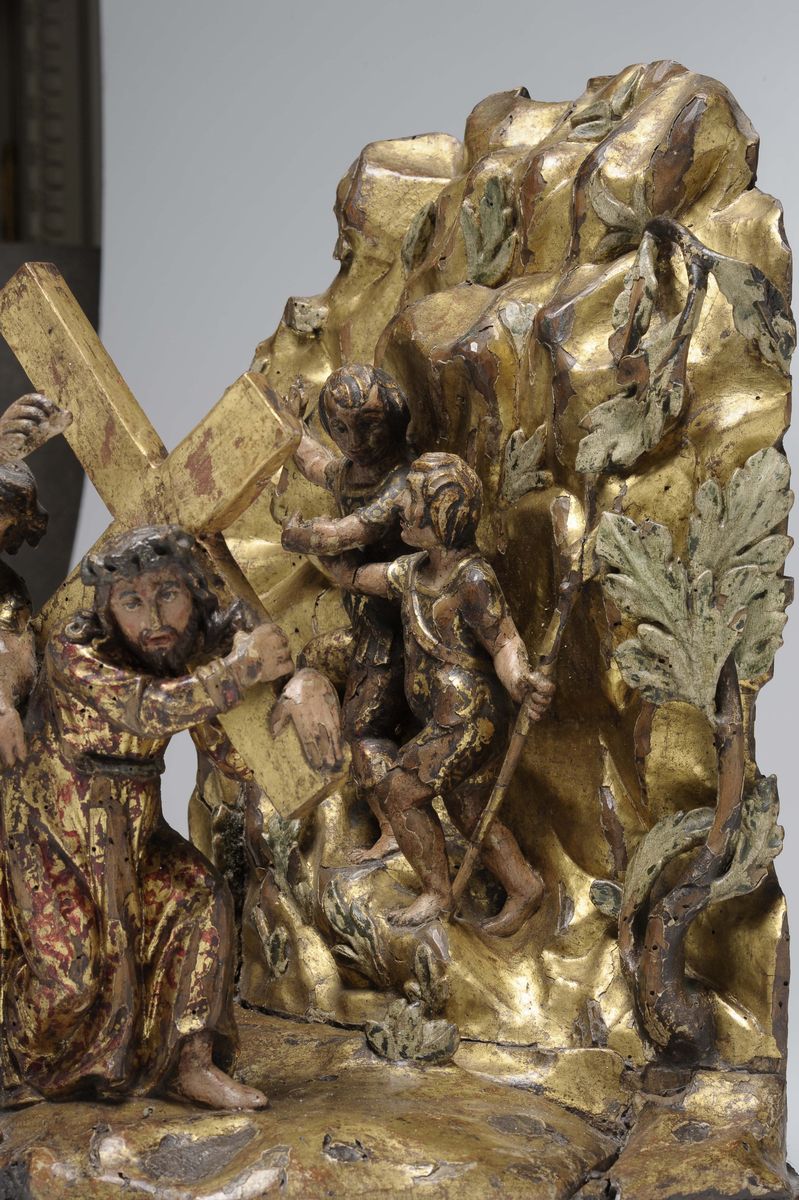 Gruppo Scultoreo in Legno Policromo e Dorato Raffigurante Cristo al Calvario. Bottega Lombarda de...