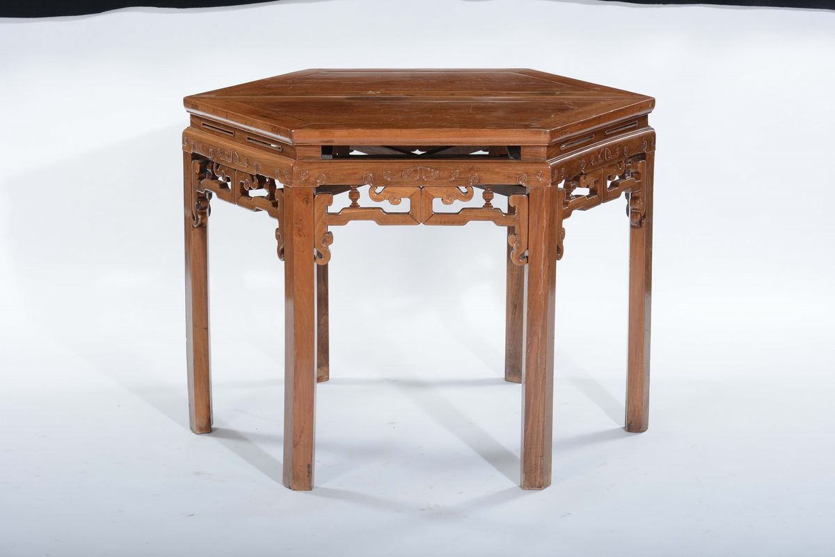 Coppia di Consolle Esagonali in Legno, Cina, Dinastia Qing, XX Secolo
