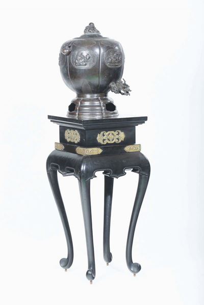Grande Bacile Lavamani in Bronzo, Giappone, Periodo Meiji, XIX Secolo