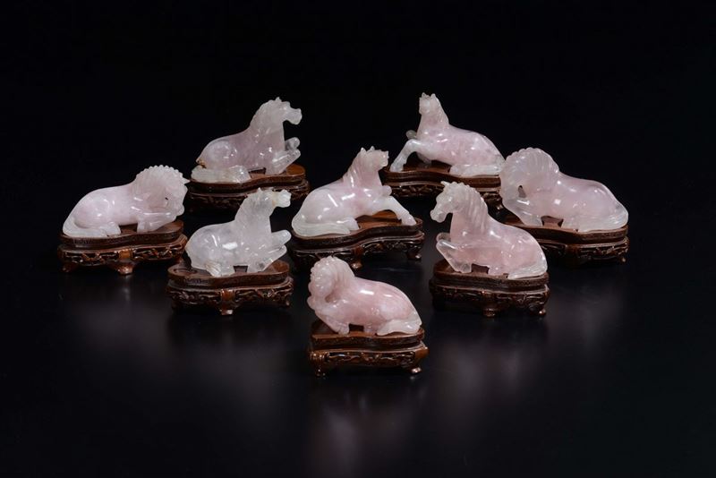Eight rose quartz horses, China, early 20th century  - Auction Chinese Works of Art - Cambi Casa d'Aste