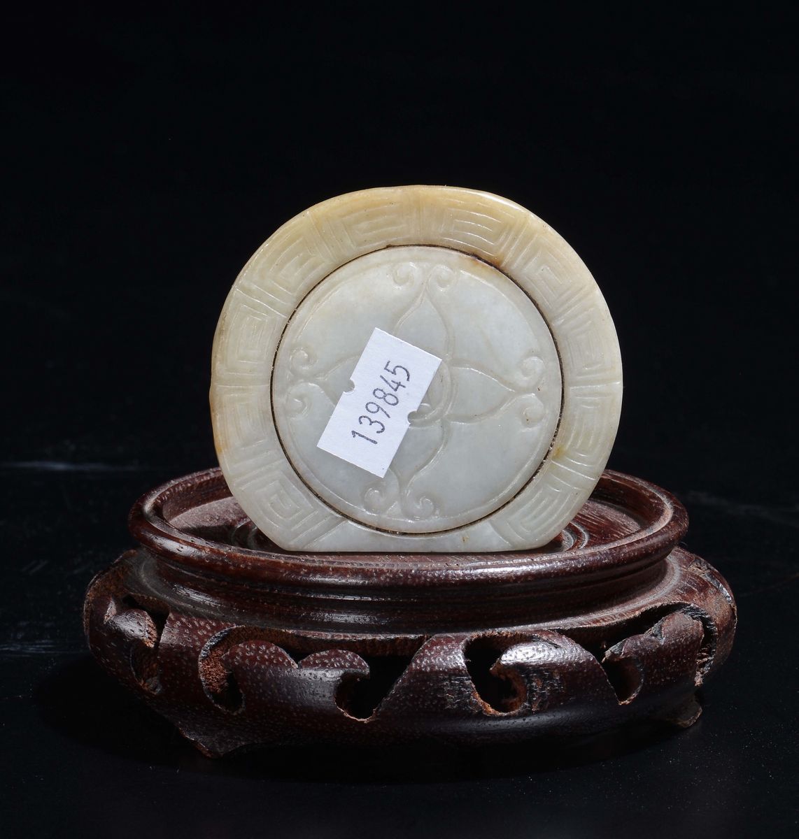 Piccolo Budai Inciso in Giada Bianca e Russet, Cina, XX Secolo